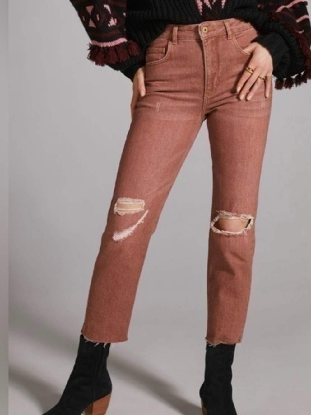 Pilcro by Anthropologie high rise Cropped Distressed Jeans sizes‎ 28